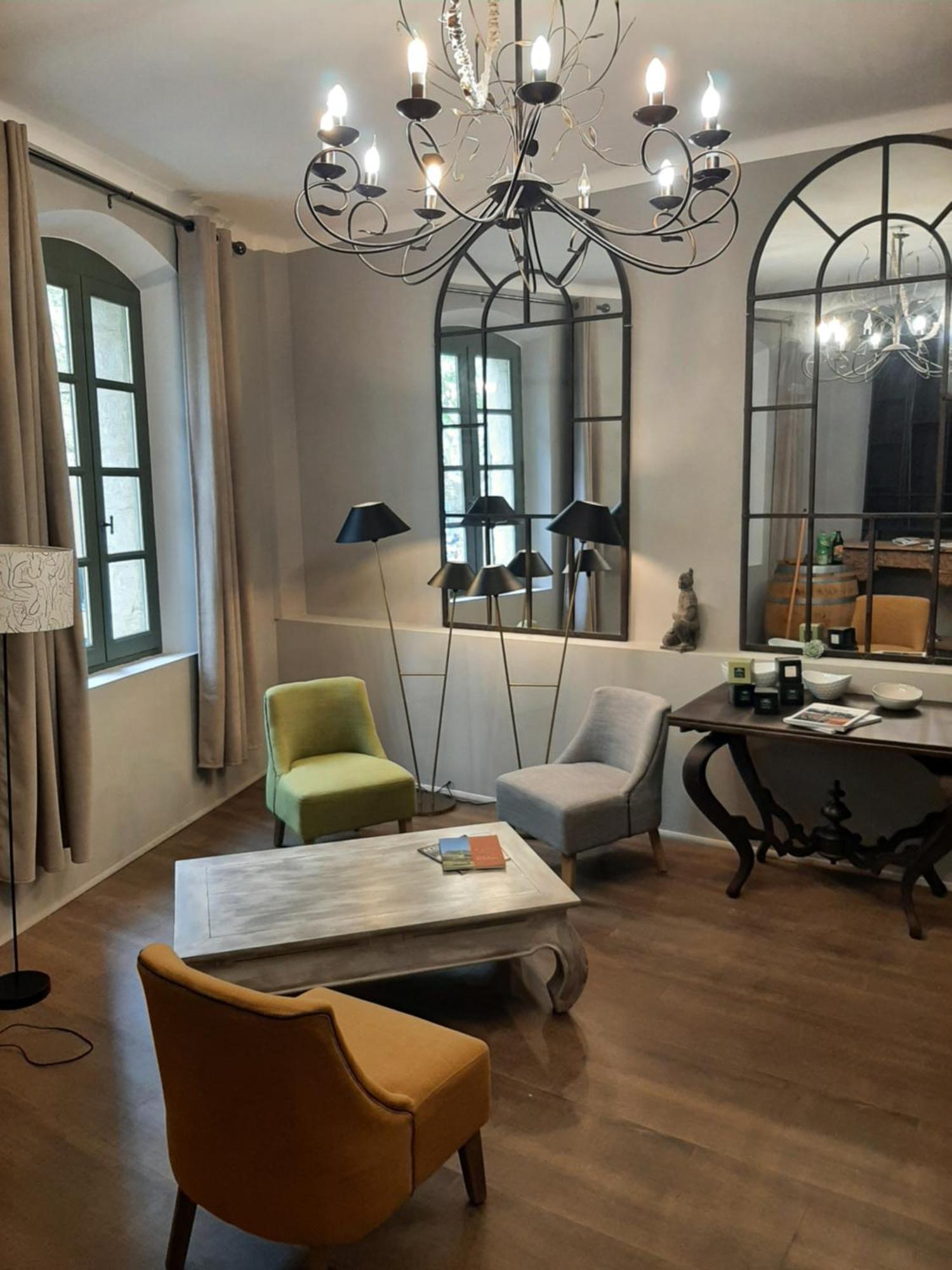 Une Chambre A Uzès Exterior foto